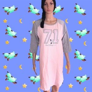 Walt Disney World Minny Mouse Night shirt